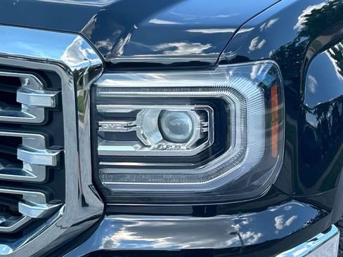 Used 2018 GMC Sierra 1500 SLT AWD/4WD image 11
