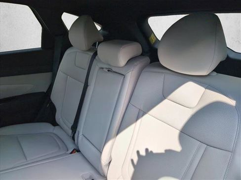 Certified 2025 Hyundai Tucson Limited image 19