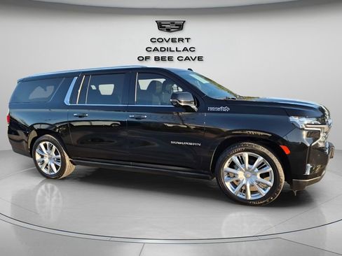 Used 2021 Chevrolet Suburban High Country image 12