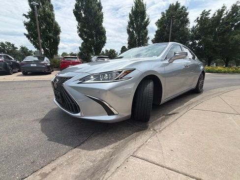 Used 2023 Lexus ES 350 w/ Accessory Package (Z1) FWD image 3