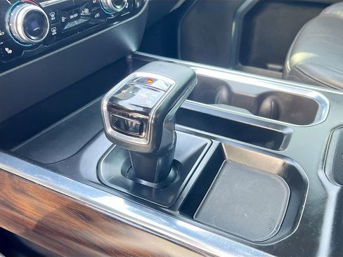 Used 2023 GMC Sierra 1500 SLT w/ SLT Convenience Package image 16