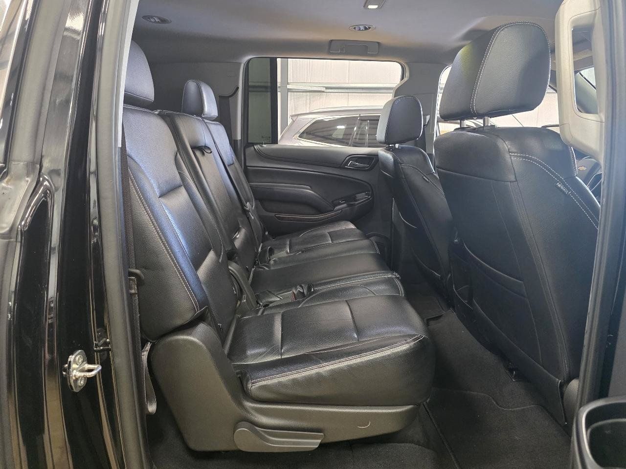 Used 2020 Chevrolet Suburban LS w/ Enhanced Driver Alert Package RWD image 19