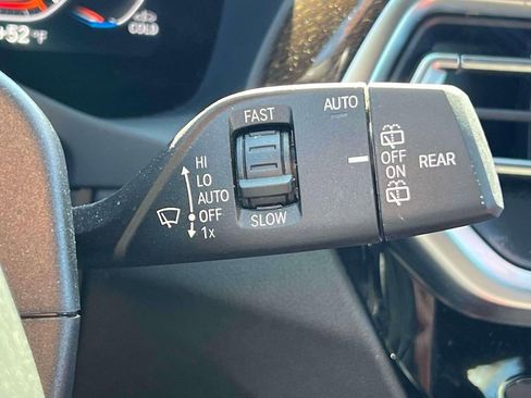 Used 2023 BMW X3 xDrive30i w/ Convenience Package w/ZPA AWD/4WD image 26