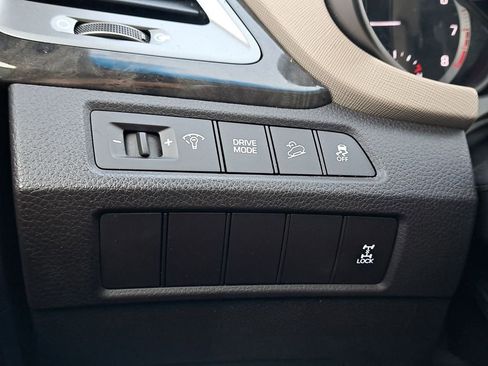 Used 2017 Hyundai Santa Fe Sport image 25