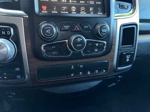 Used 2017 RAM 1500 Laramie image 20
