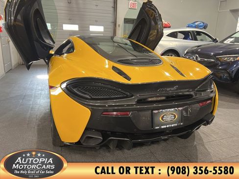Used 2017 McLaren 570S RWD image 4