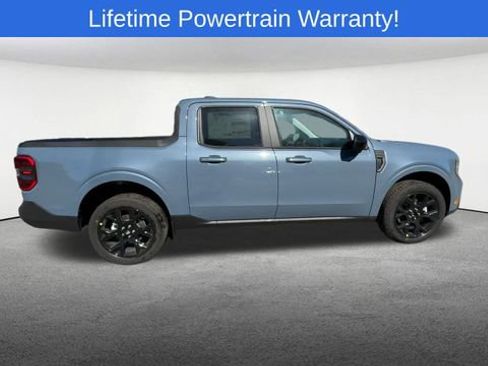 New 2025 Ford Maverick Lariat w/ Black Appearance Package image 9