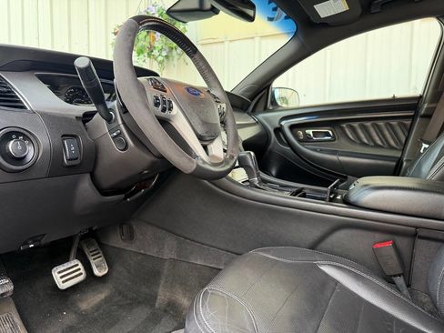 Used 2013 Ford Taurus SHO AWD/4WD image 14