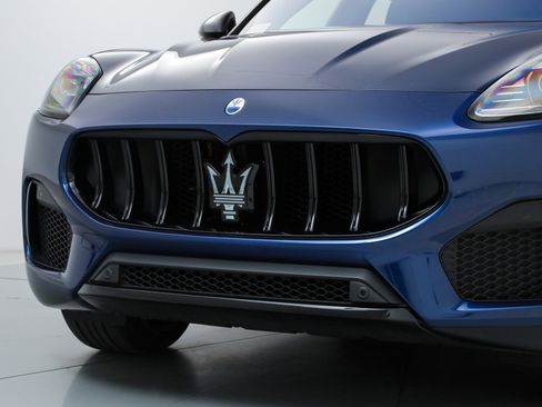 New 2025 Maserati Grecale Modena image 9