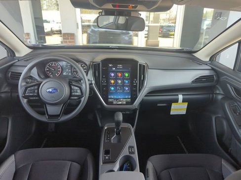 Used 2025 Subaru Crosstrek 2.0i Premium image 17