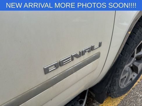 Used 2014 GMC Yukon XL Denali image 11