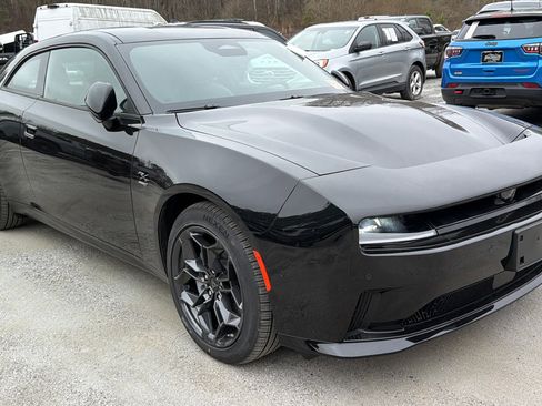 Used 2025 Dodge Charger R/T w/ Quick Order Package 25M R/T image 5