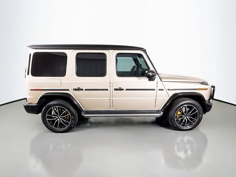 Used 2021 Mercedes-Benz G 550 w/ Exclusive Interior Package image 8