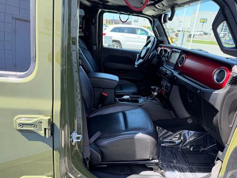 Used 2021 Jeep Wrangler Unlimited Rubicon AWD/4WD image 19