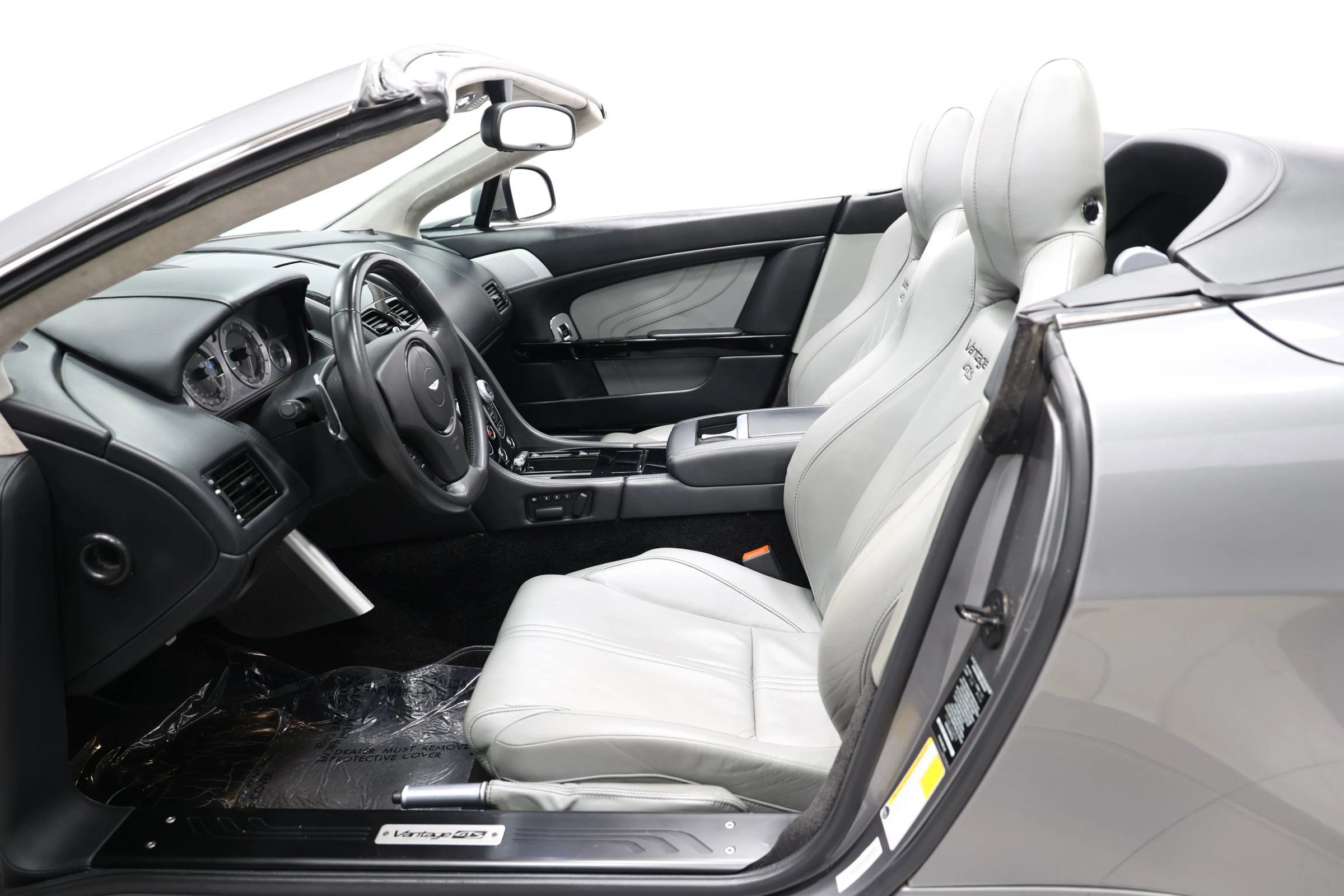 Used 2016 Aston Martin V8 Vantage S RWD image 14
