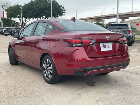 Used 2025 Nissan Versa SV FWD image 7