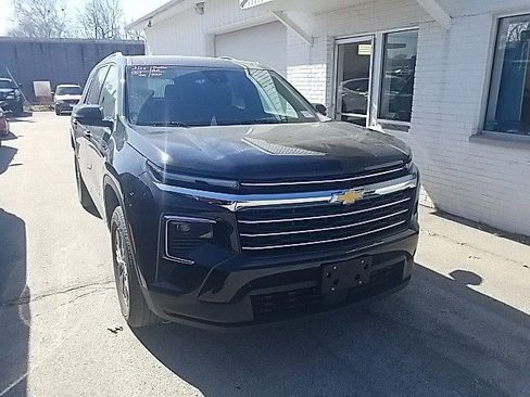 Certified 2025 Chevrolet Traverse LT image 4