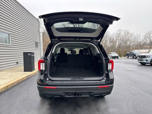 New 2026 Ford Explorer Active image 7