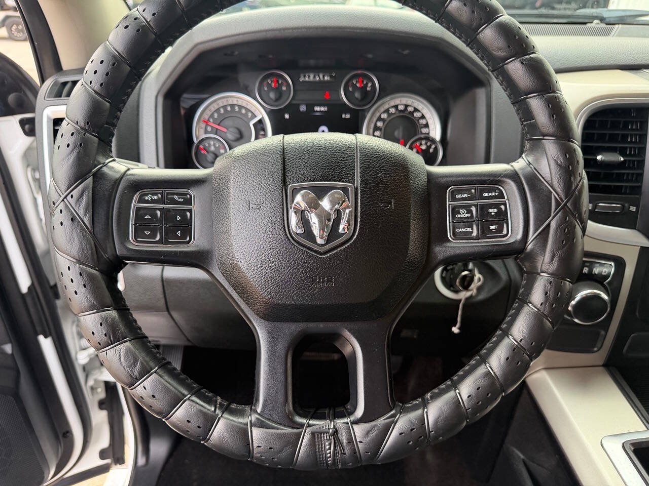 Used 2015 RAM 1500 Lone Star RWD image 28