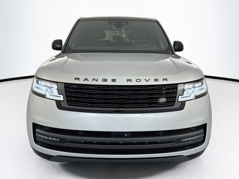 Used 2024 Land Rover Range Rover SE AWD/4WD image 2
