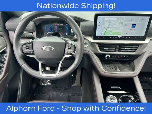 Certified 2025 Ford Explorer Platinum w/ LUX Leather Package AWD/4WD image 9