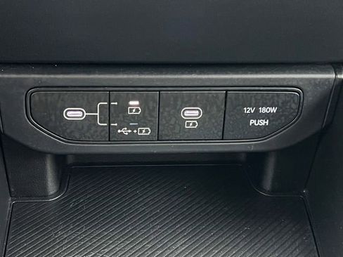 Used 2025 Kia K4 LXS image 23