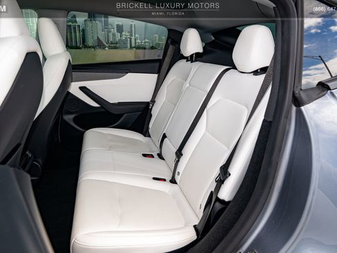 Used 2026 Tesla Model Y Long Range AWD/4WD image 7