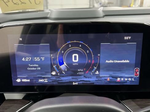 New 2026 Chevrolet Suburban LT image 11