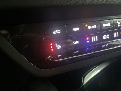 Used 2023 Buick Envision Preferred w/ Sport Touring Package image 29