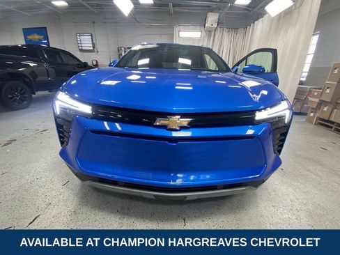 Used 2024 Chevrolet Blazer EV LT AWD/4WD image 39