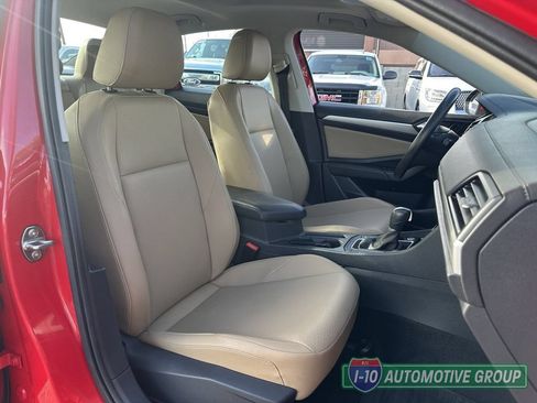 Used 2019 Volkswagen Jetta SE FWD image 9