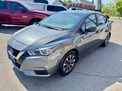 Used 2020 Nissan Versa S image 3