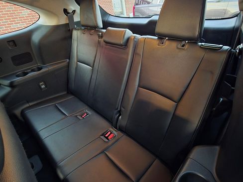 Used 2022 Toyota Highlander Limited image 10