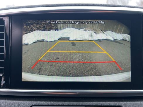 Used 2022 Kia Sportage EX w/ EX Technology Package image 21