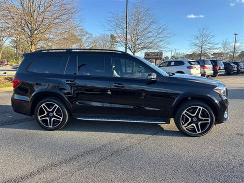 Used 2019 Mercedes-Benz GLS 550 4MATIC image 7