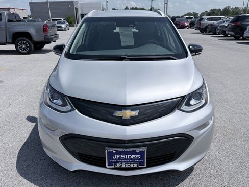 Used 2019 Chevrolet Bolt Premier w/ Infotainment Package FWD image 4