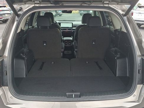 Certified 2025 Kia Sorento EX image 30