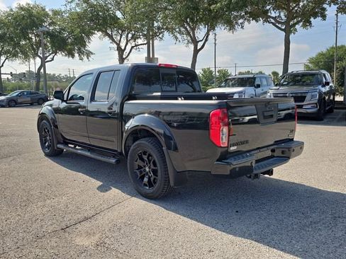 Used 2021 Nissan Frontier SV w/ Midnight Edition Floor Mats RWD image 6