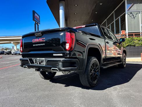 Used 2020 GMC Sierra 1500 Elevation w/ Elevation Value Package image 9
