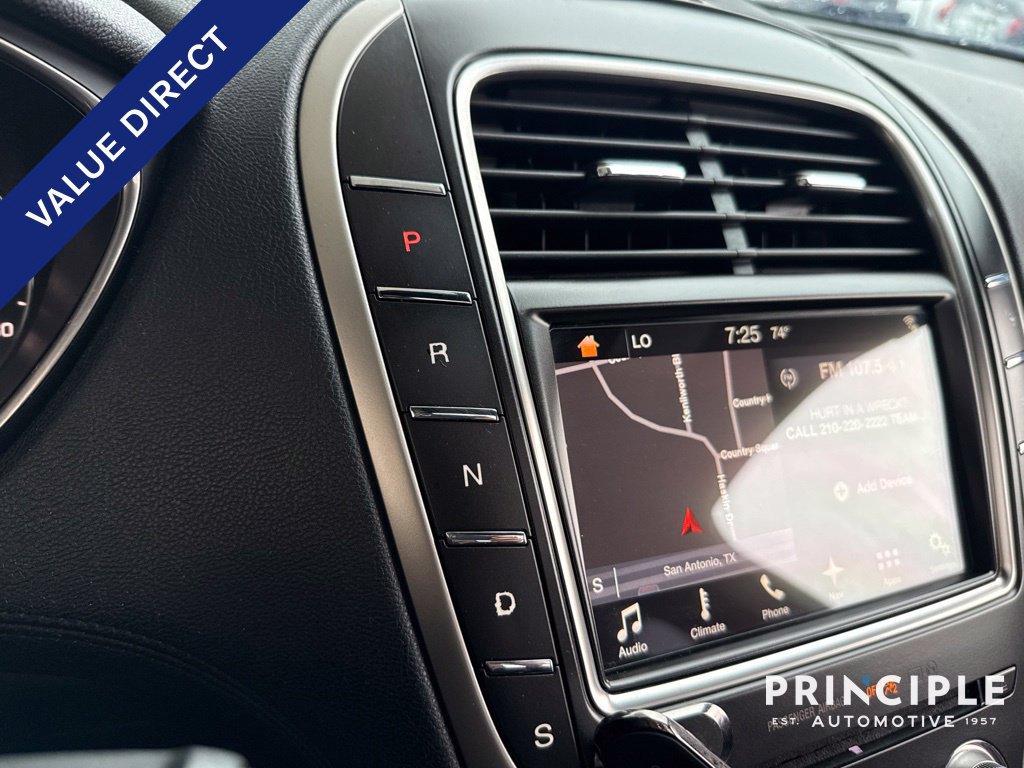 Used 2016 Lincoln MKX Reserve w/ Technology Package AWD/4WD image 14