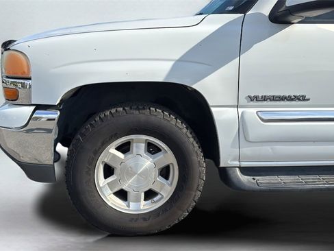 Used 2004 GMC Yukon XL SLT w/ Preferred Equipment Group image 22