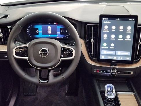 New 2026 Volvo XC60 B5 Core AWD/4WD image 27
