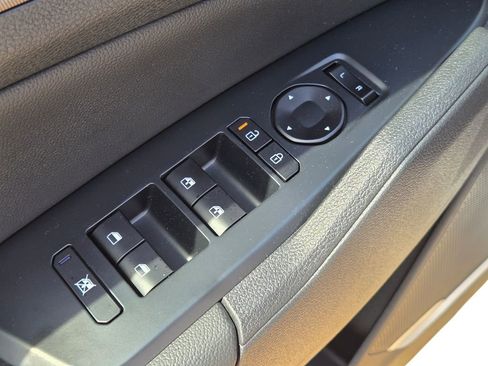 New 2026 Kia Sportage EX FWD image 15