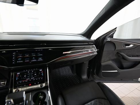 Used 2022 Audi SQ8 Prestige w/ Prestige Package image 29