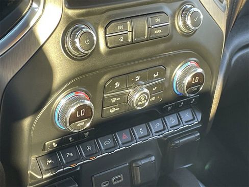 Used 2020 GMC Sierra 1500 Denali w/ Denali Ultimate Package image 27