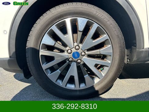 Used 2020 Ford Escape Titanium AWD/4WD image 27