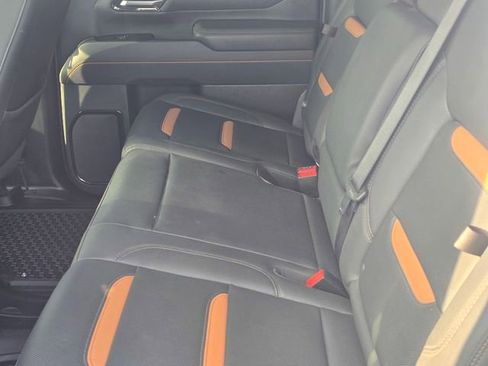 Used 2025 GMC Sierra 2500 AT4 w/ AT4 Premium Plus Package AWD/4WD image 12