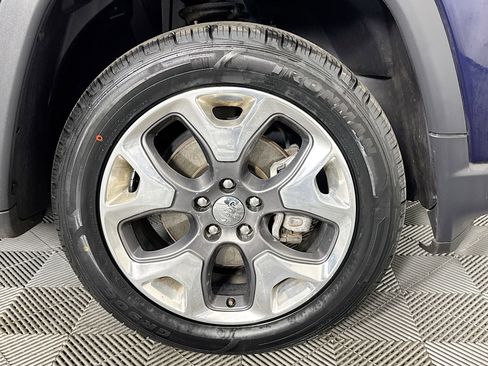 Used 2018 Jeep Compass Limited w/ Navigation Group image 31