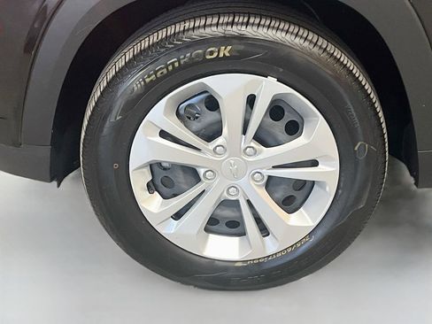 Used 2025 Chevrolet Trax LS w/ Driver Confidence Package FWD image 29