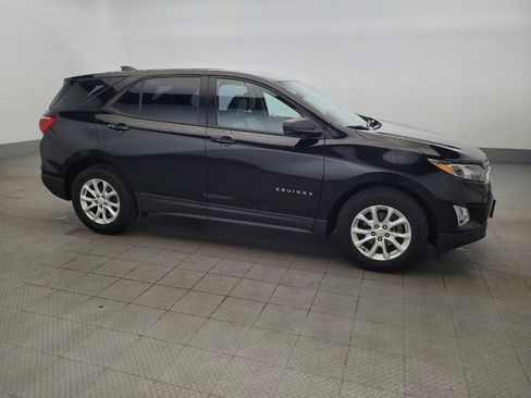 Used 2018 Chevrolet Equinox LS FWD image 11